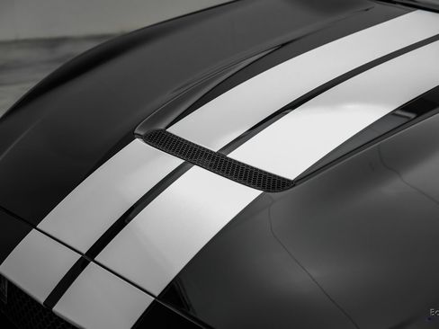 Used 2015 Ford Mustang Shelby GT350 RWD image 30