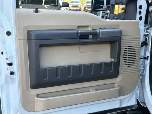 Used 2016 Ford F350 Lariat w/ Lariat Ultimate Package image 36