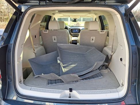 Used 2020 GMC Acadia Denali w/ Technology Package image 34