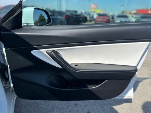 Used 2020 Tesla Model 3 Performance AWD/4WD image 22