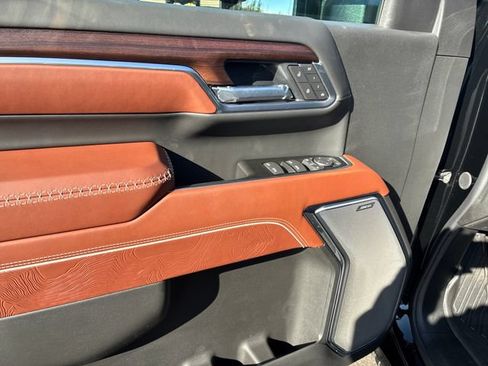 New 2026 GMC Sierra 3500 Denali Ultimate AWD/4WD image 11