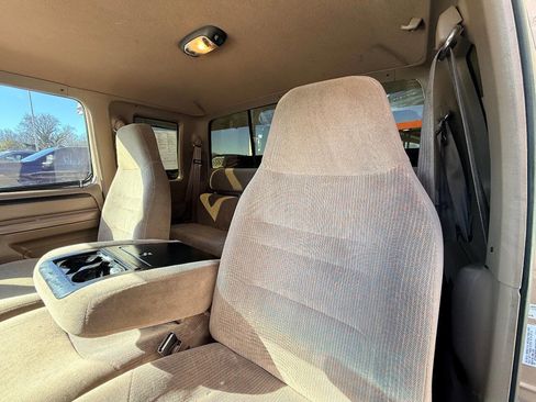 Used 1997 Ford F250 XLT image 23