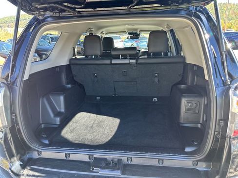 Used 2024 Toyota 4Runner TRD Off-Road Premium image 19