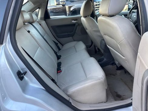 Used 2011 Ford Focus SES w/ 401A Rapid Spec Order Code image 24