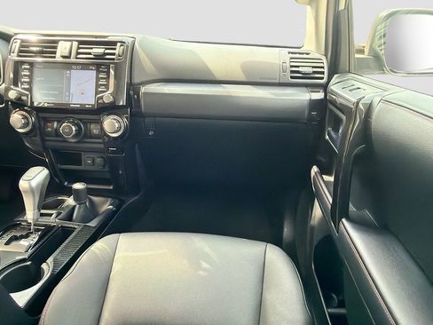 Used 2023 Toyota 4Runner TRD Off-Road Premium w/ Moonroof Package AWD/4WD image 17