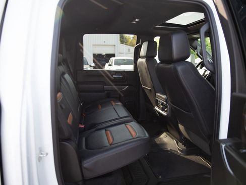 Used 2023 GMC Sierra 2500 AT4 w/ AT4 Premium Plus Package AWD/4WD image 25