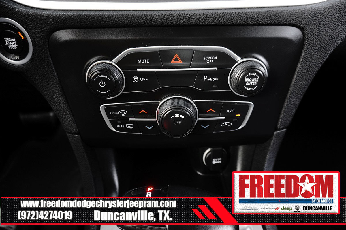 Used 2022 Dodge Charger SXT RWD image 22