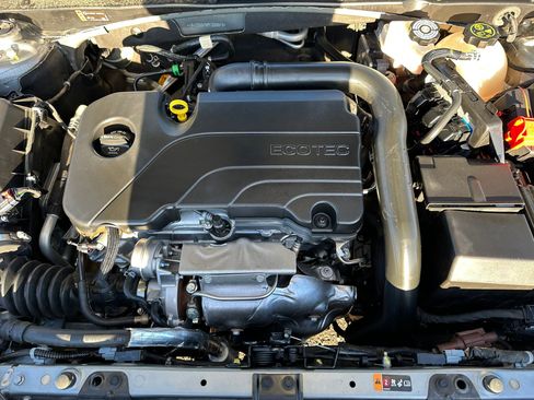 Used 2023 Chevrolet Malibu LT image 31