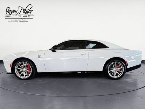 Used 2024 Dodge Charger Daytona Scat Pack w/ Plus Group AWD/4WD image 6
