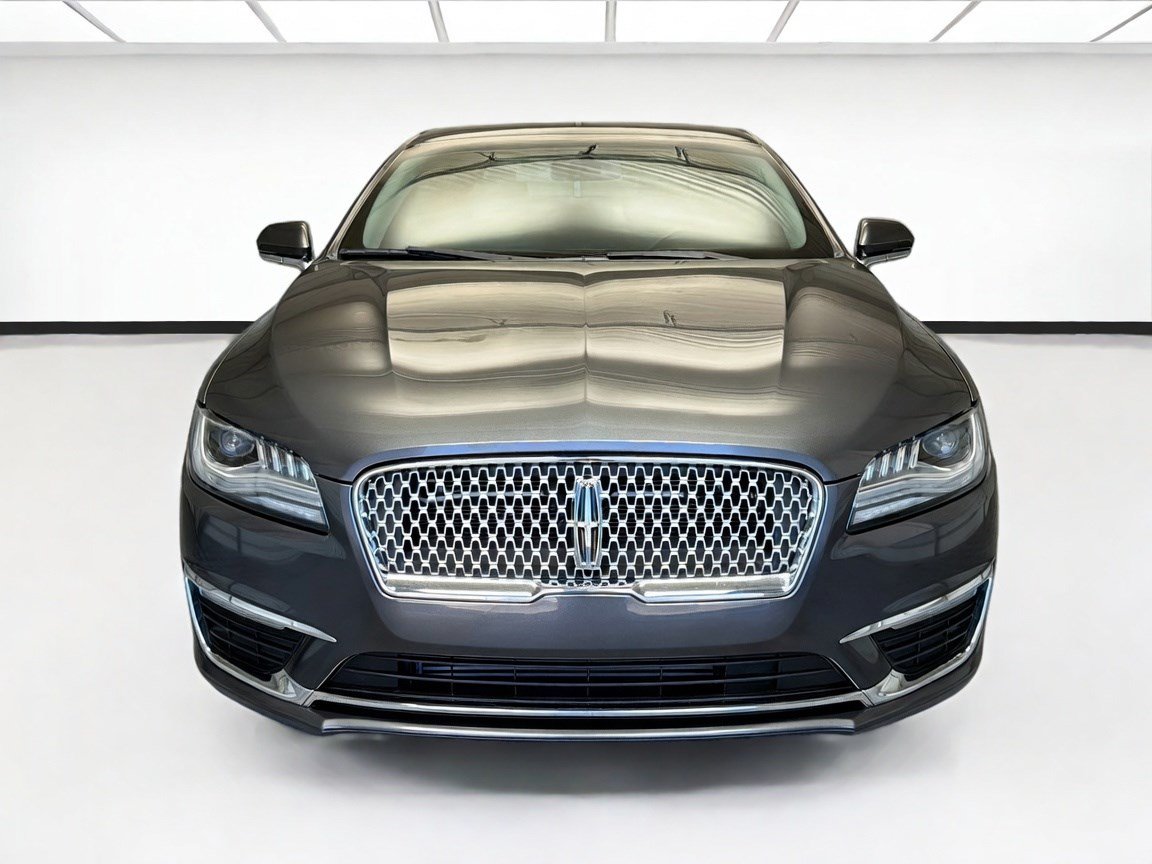 Used 2018 Lincoln MKZ Reserve FWD image 2