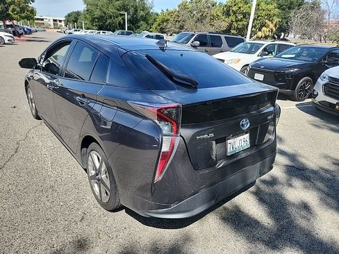 Used 2016 Toyota Prius Three Touring image 3
