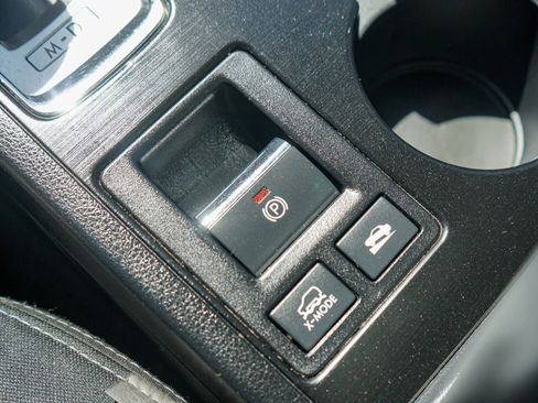 Used 2017 Subaru Outback 2.5i Premium image 20