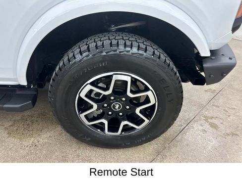 Used 2023 Ford Bronco Outer Banks AWD/4WD image 17