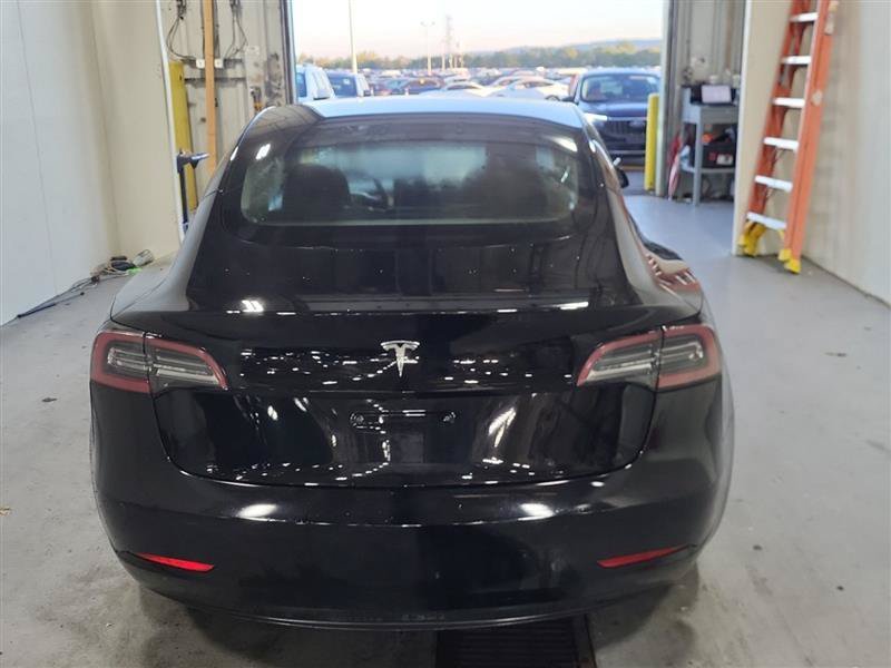 Used 2022 Tesla Model 3 RWD image 8