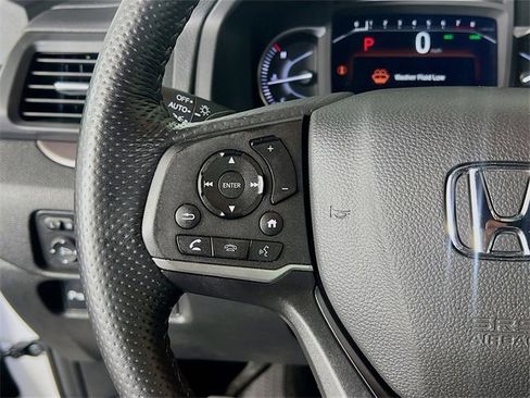 Certified 2025 Honda Passport EX-L image 16