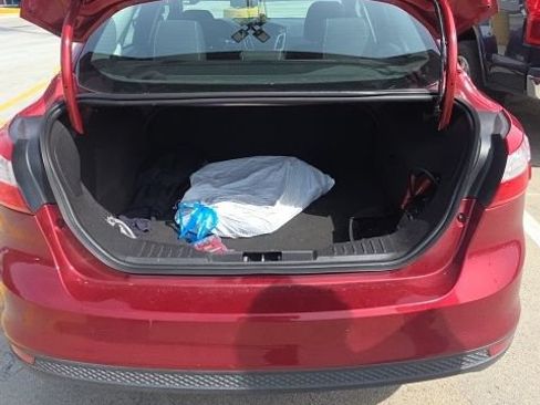 Used 2014 Ford Focus SE FWD image 23
