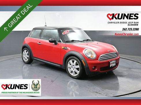 Used 2010 MINI Cooper Hardtop image 1