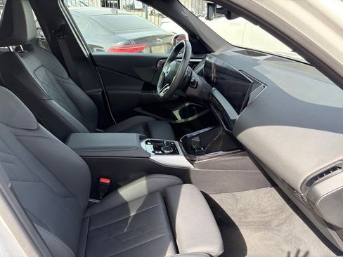 Used 2025 BMW X3 xDrive30i image 9