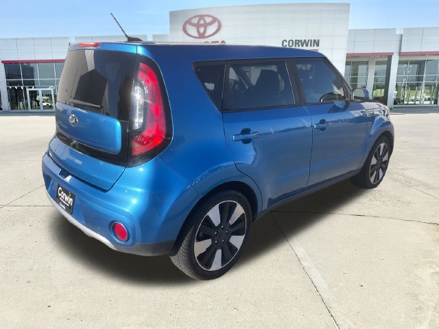 Used 2018 Kia Soul + FWD image 5