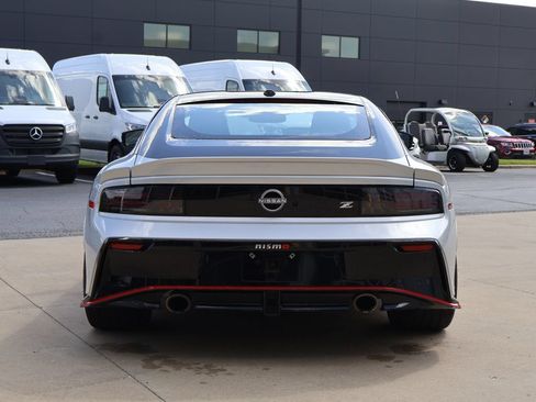 Used 2025 Nissan Z NISMO w/ Floor Mat Package RWD image 23
