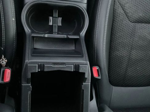 Used 2021 Subaru Forester Premium image 34