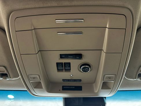 Used 2019 GMC Yukon SLT w/ Open Road Package RWD image 36