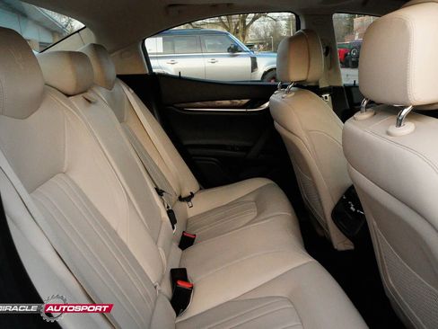 Used 2015 Maserati Ghibli S Q4 image 36