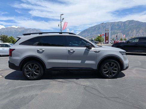 Used 2022 Kia Sorento SX Prestige w/ Rust Color Package AWD/4WD image 2