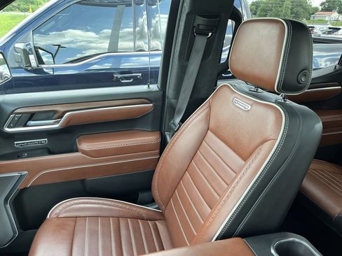 Used 2025 GMC Sierra 1500 Denali Ultimate AWD/4WD image 25