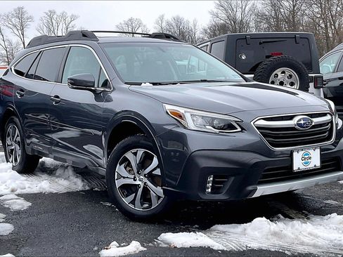 Used 2020 Subaru Outback Limited image 2