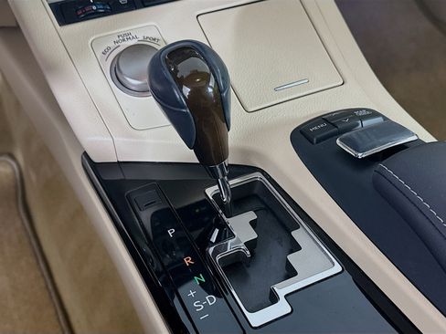 Used 2013 Lexus ES 350 w/ Luxury Pkg FWD image 25