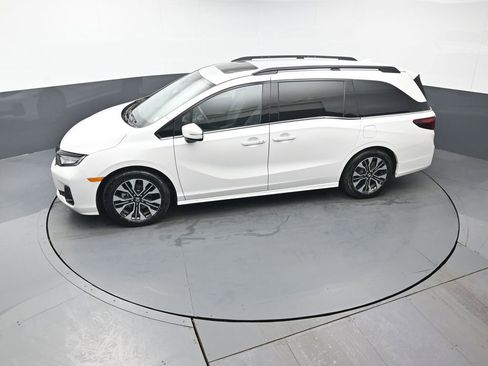 Certified 2025 Honda Odyssey Elite image 40