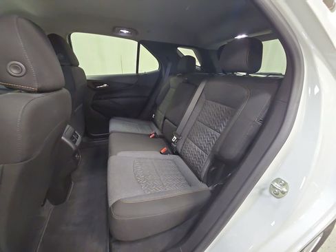 Used 2024 Chevrolet Equinox LT image 34