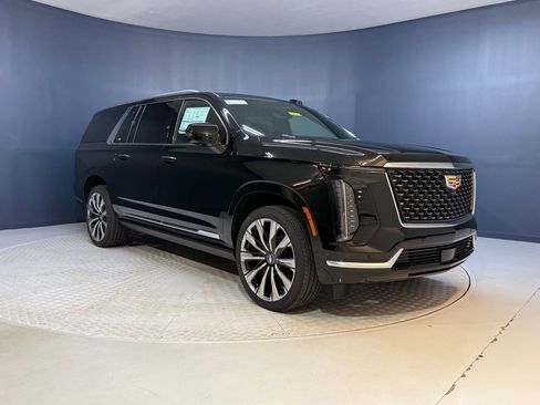 New 2026 Cadillac Escalade ESV Luxury w/ Touring Package image 7