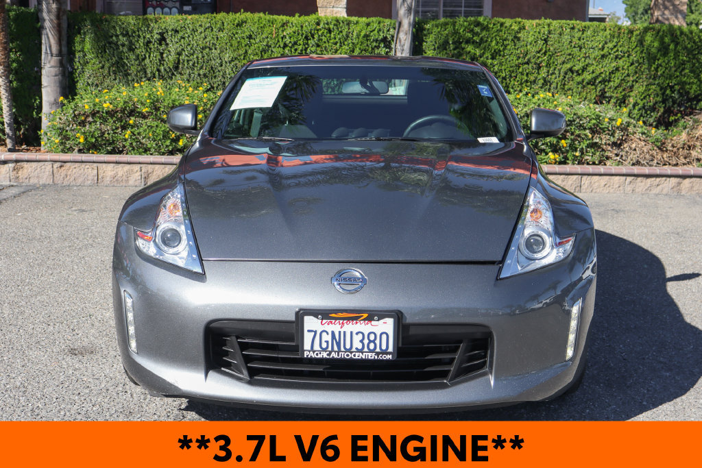 Used 2014 Nissan 370Z Coupe RWD image 3