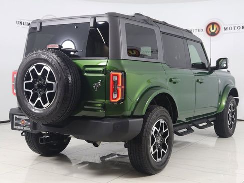 Used 2024 Ford Bronco Outer Banks image 3