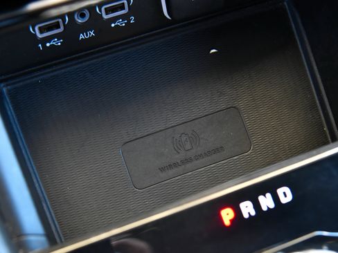 Used 2024 Jeep Grand Cherokee L Limited w/ Luxury Tech Group II AWD/4WD image 35