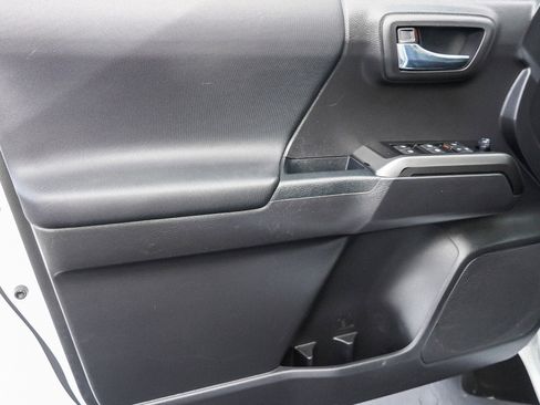 Used 2023 Toyota Tacoma TRD Off-Road image 20