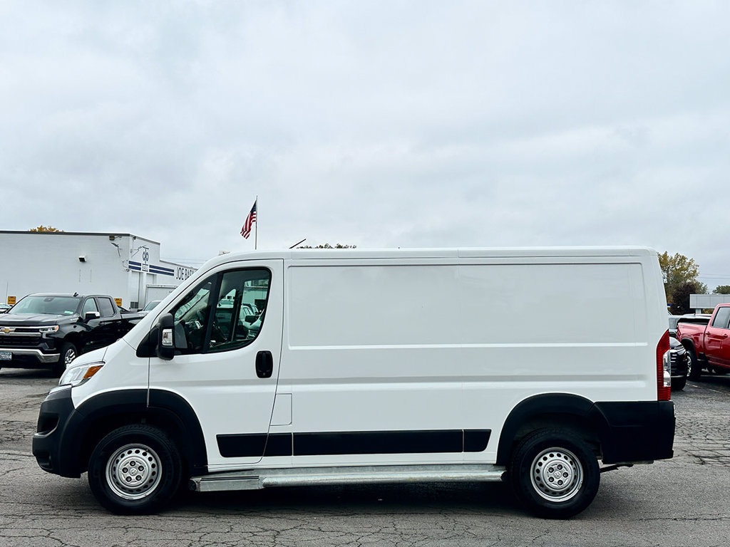 Used 2025 RAM ProMaster 2500 w/ U-Haul Equipment Group FWD image 13