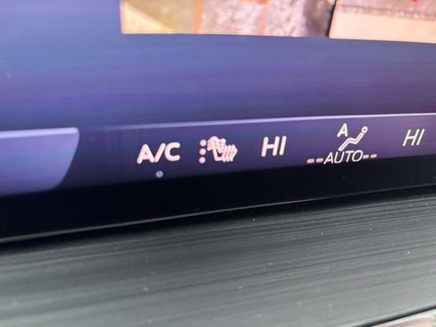 Used 2024 Buick Envision Sport Touring image 18