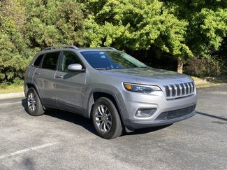 Used 2019 Jeep Cherokee Latitude Plus w/ Comfort/Convenience Group video 2
