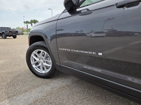 New 2026 Jeep Grand Cherokee Laredo X image 11