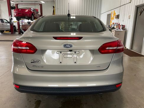 Used 2016 Ford Focus SE image 23