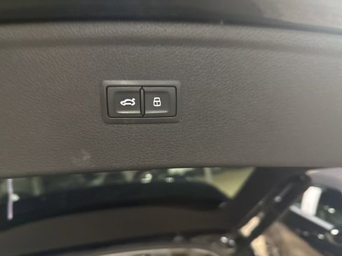 Used 2018 Audi Q5 2.0T Premium Plus image 12