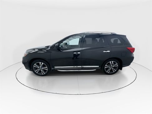 Used 2018 Nissan Pathfinder Platinum image 5