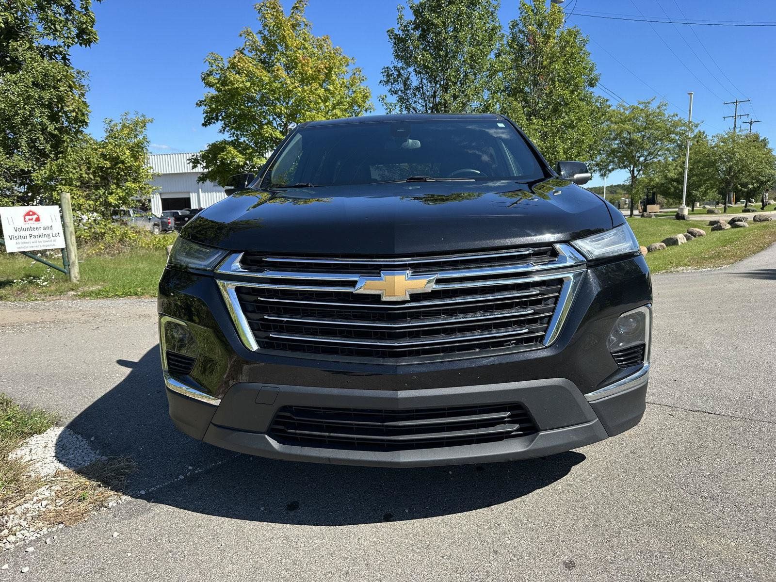 Used 2023 Chevrolet Traverse LT FWD image 23