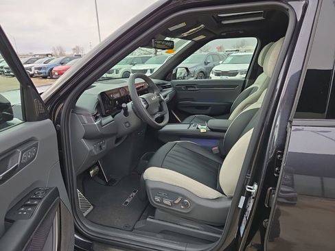 Certified 2026 Kia EV9 GT-Line image 9