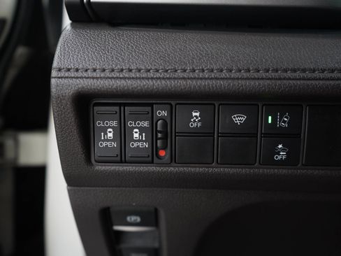 Used 2019 Honda Odyssey EX image 27