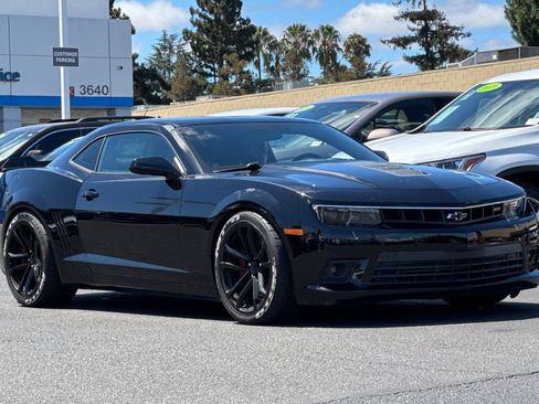 Used 2014 Chevrolet Camaro SS w/ RS Package RWD image 2