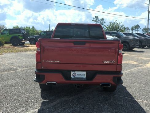 Used 2024 Chevrolet Silverado 1500 High Country w/ Max Trailering Package AWD/4WD image 5
